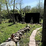 Small Cozy 3-room House With Terrace & Large Garden *