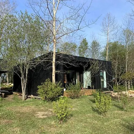 Small Cozy 3-room House With Terrace & Large Garden