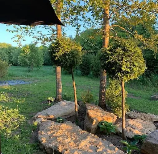 Small Cozy 3-room House With Terrace & Large Garden *