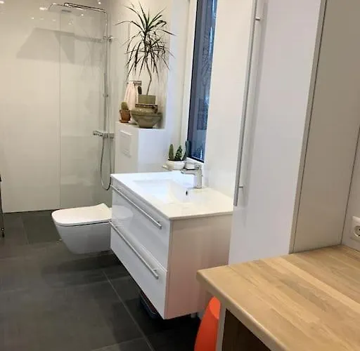 Small Cozy 3-room House With Terrace & Large Garden Dom wakacyjny Ilmandu