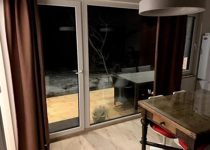 Small Cozy 3-room House With Terrace & Large Garden Dom wakacyjny Ilmandu