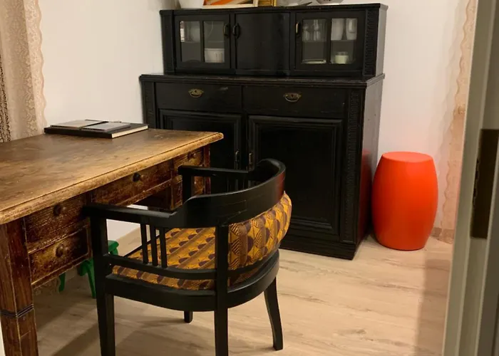 Small Cozy 3-room House With Terrace & Large Garden *